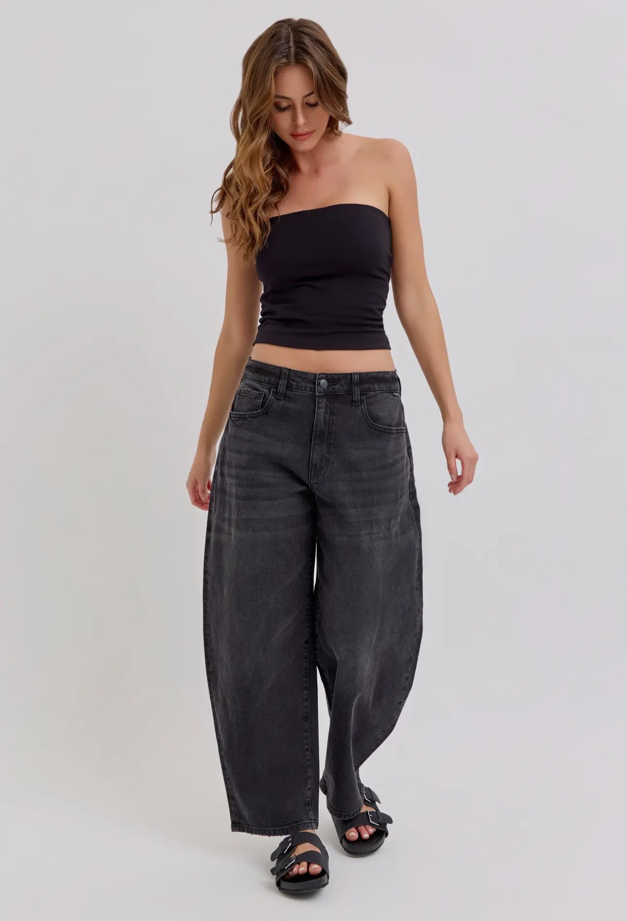 Cello Mid-Rise Black Barrel Jean