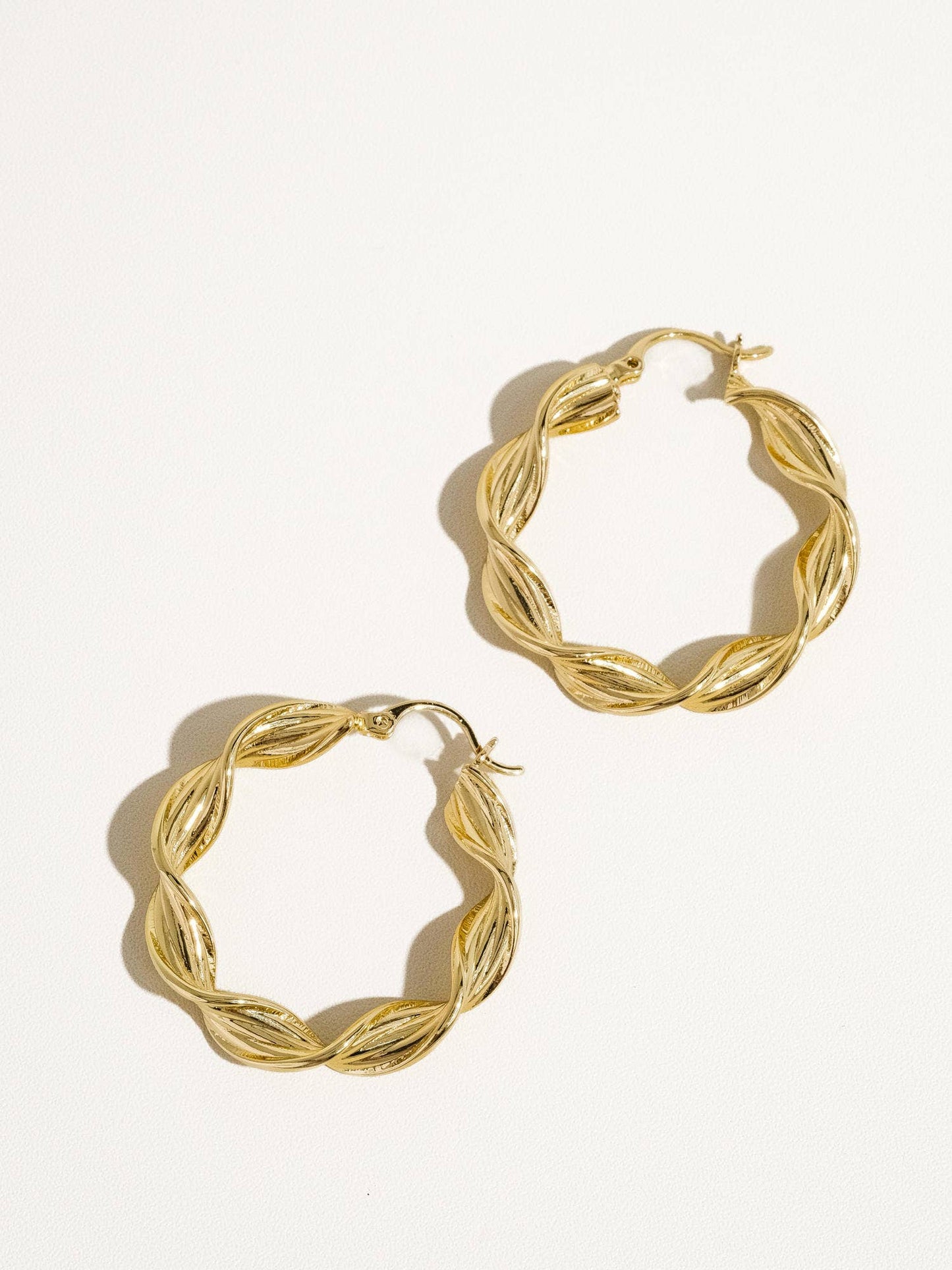 Diana 18K Gold Classic Twisted Hoop Earring